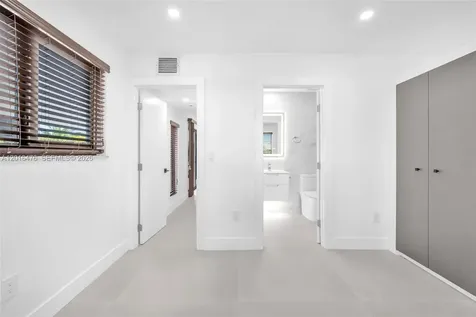 17911 NW 82nd Avenue Hialeah FL 33015