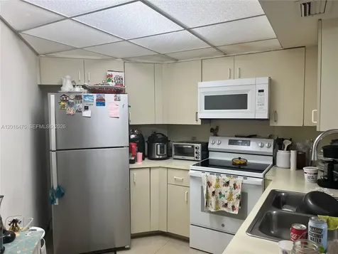 9715 Fontainebleau Boulevard Miami FL 33172