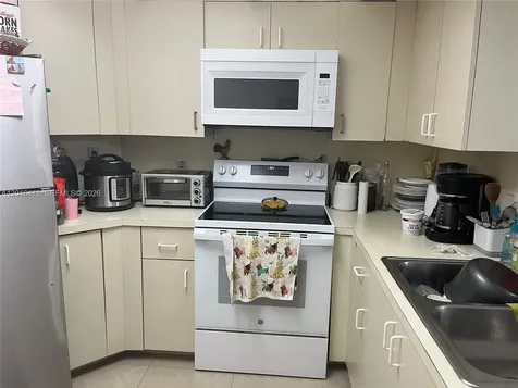9715 Fontainebleau Boulevard Miami FL 33172