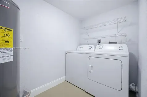 10941 N Lakeview Drive Pembroke Pines FL 33026