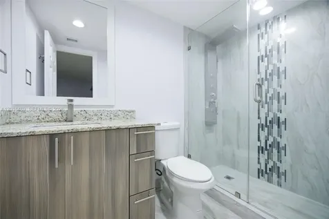 10941 N Lakeview Drive Pembroke Pines FL 33026