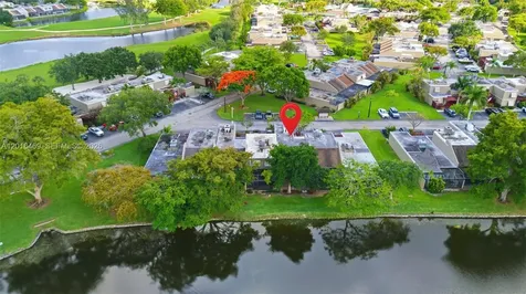 10941 N Lakeview Drive Pembroke Pines FL 33026