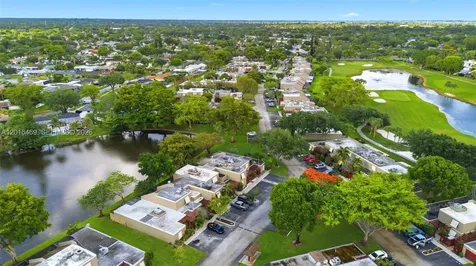 10941 N Lakeview Drive Pembroke Pines FL 33026