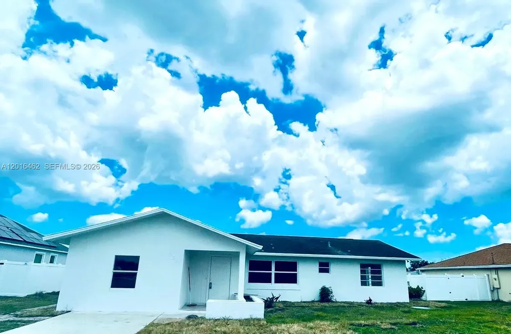 2351 SW Chestnut Lane Port St. Lucie FL 34953