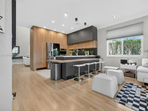 250 Conservation Drive Weston FL 33327