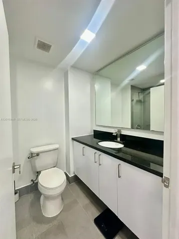 185 SE 14th Terrace Miami FL 33131