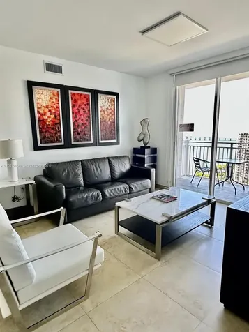 185 SE 14th Terrace Miami FL 33131