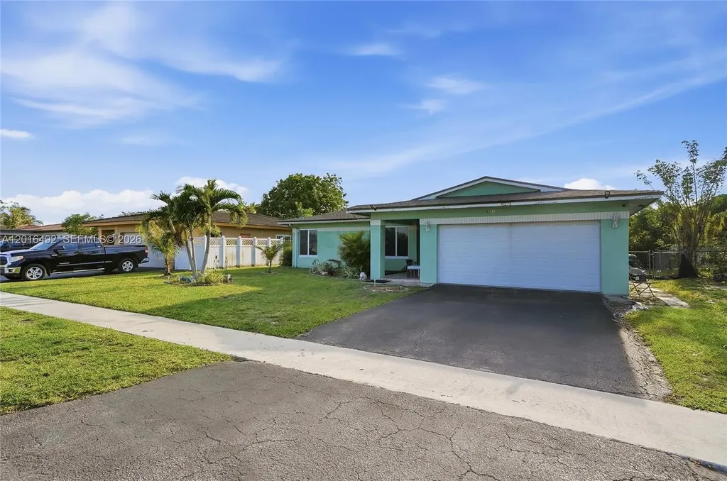 8271 NW 68th Terrace Tamarac FL 33321