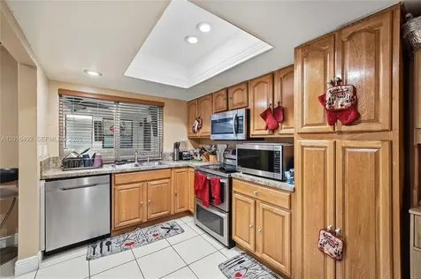 8271 NW 68th Terrace Tamarac FL 33321