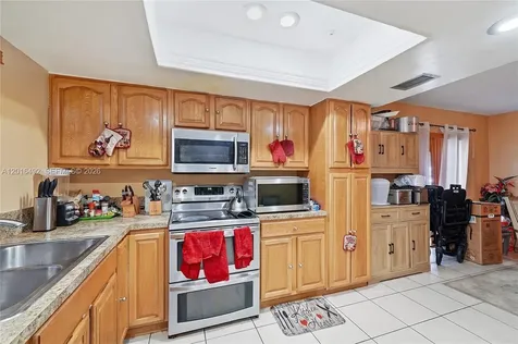 8271 NW 68th Terrace Tamarac FL 33321