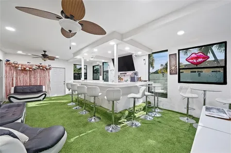 8271 NW 68th Terrace Tamarac FL 33321