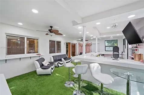 8271 NW 68th Terrace Tamarac FL 33321