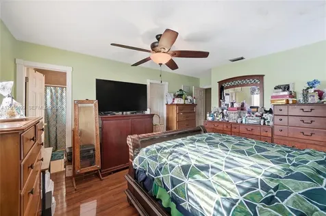 8271 NW 68th Terrace Tamarac FL 33321
