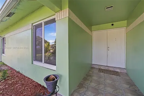 8271 NW 68th Terrace Tamarac FL 33321
