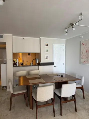 555 NE 15th Street Miami FL 33132