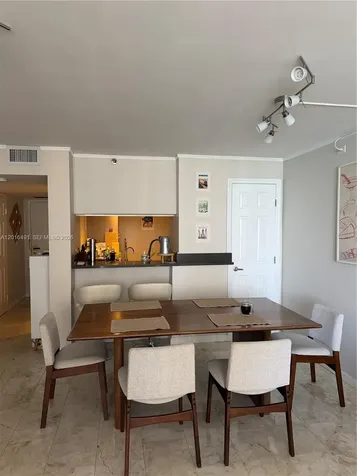 555 NE 15th Street Miami FL 33132