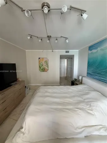 555 NE 15th Street Miami FL 33132