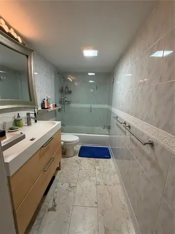 555 NE 15th Street Miami FL 33132