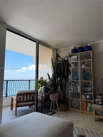 555 NE 15th Street Miami FL 33132