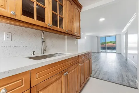 8340 Harding Avenue Miami Beach FL 33141
