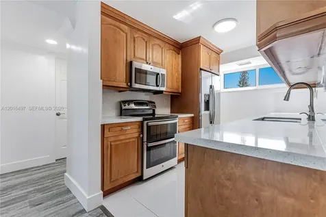 8340 Harding Avenue Miami Beach FL 33141