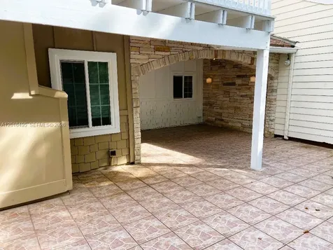 14551 SW 142nd Court Circle Miami FL 33186