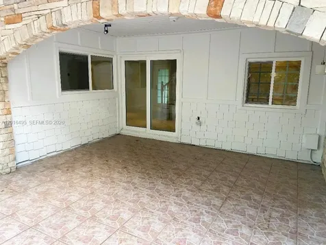 14551 SW 142nd Court Circle Miami FL 33186