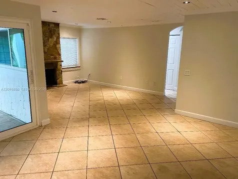 14551 SW 142nd Court Circle Miami FL 33186