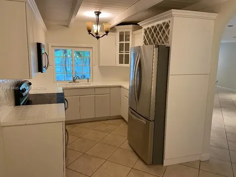 14551 SW 142nd Court Circle Miami FL 33186
