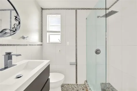 610 8th Street Miami Beach FL 33139