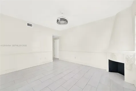 610 8th Street Miami Beach FL 33139