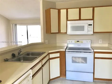 3473 NW 44th Street Oakland Park FL 33309