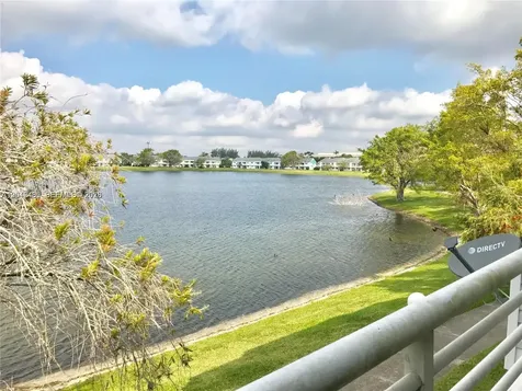 3473 NW 44th Street Oakland Park FL 33309