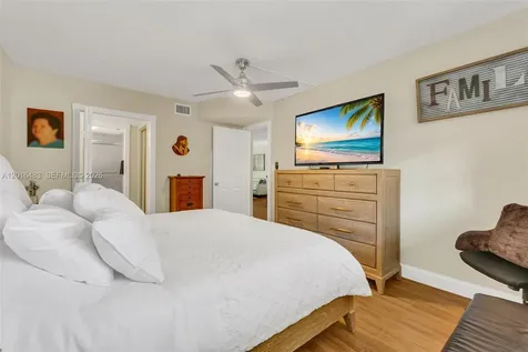 1101 Colony Point Circle Pembroke Pines FL 33026