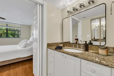 1101 Colony Point Circle Pembroke Pines FL 33026