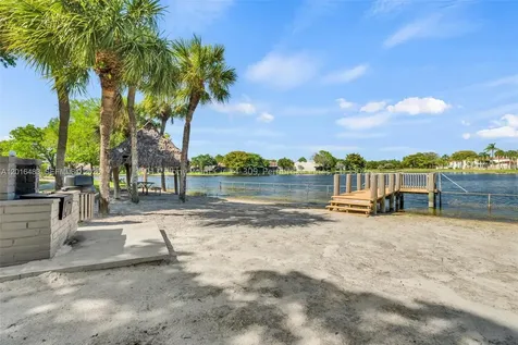 1101 Colony Point Circle Pembroke Pines FL 33026