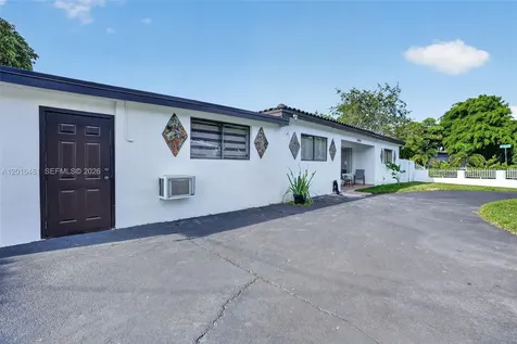 2451 NW 11th Street Miami FL 33125