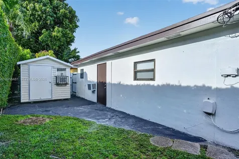 2451 NW 11th Street Miami FL 33125