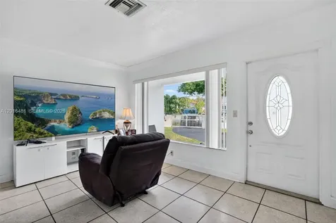 2451 NW 11th Street Miami FL 33125