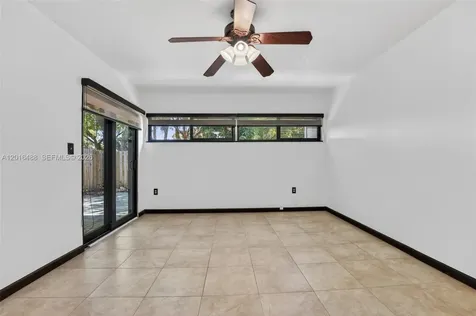 1717 NW 73rd Avenue Plantation FL 33313
