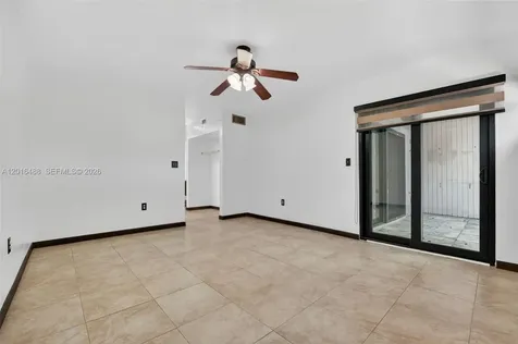 1717 NW 73rd Avenue Plantation FL 33313