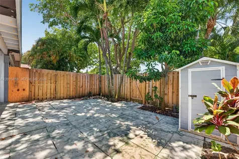 1717 NW 73rd Avenue Plantation FL 33313