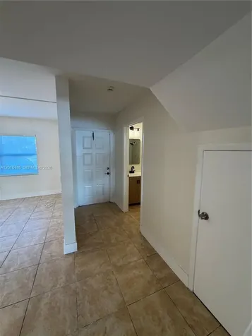 6640 W 24th Court Hialeah FL 33016