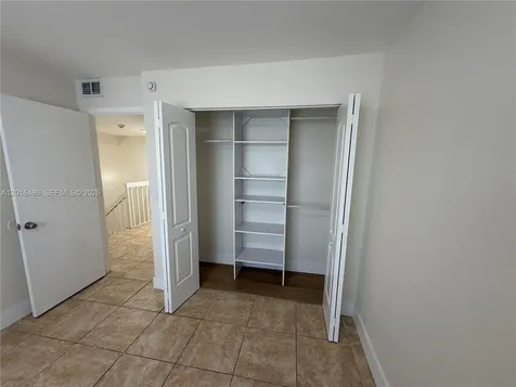 6640 W 24th Court Hialeah FL 33016