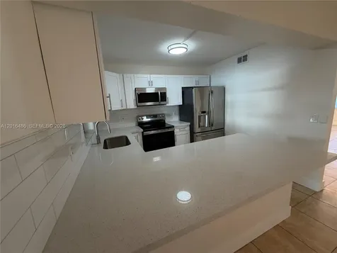 6640 W 24th Court Hialeah FL 33016