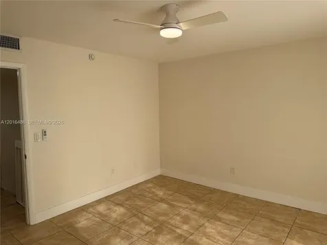 6640 W 24th Court Hialeah FL 33016