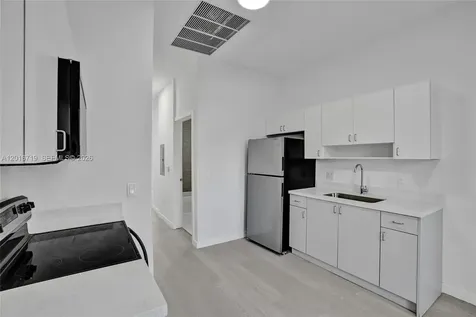 1567 NW 1st Street Miami FL 33125