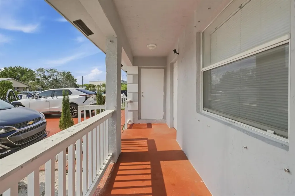 3177 NW 75th Way Hollywood FL 33024