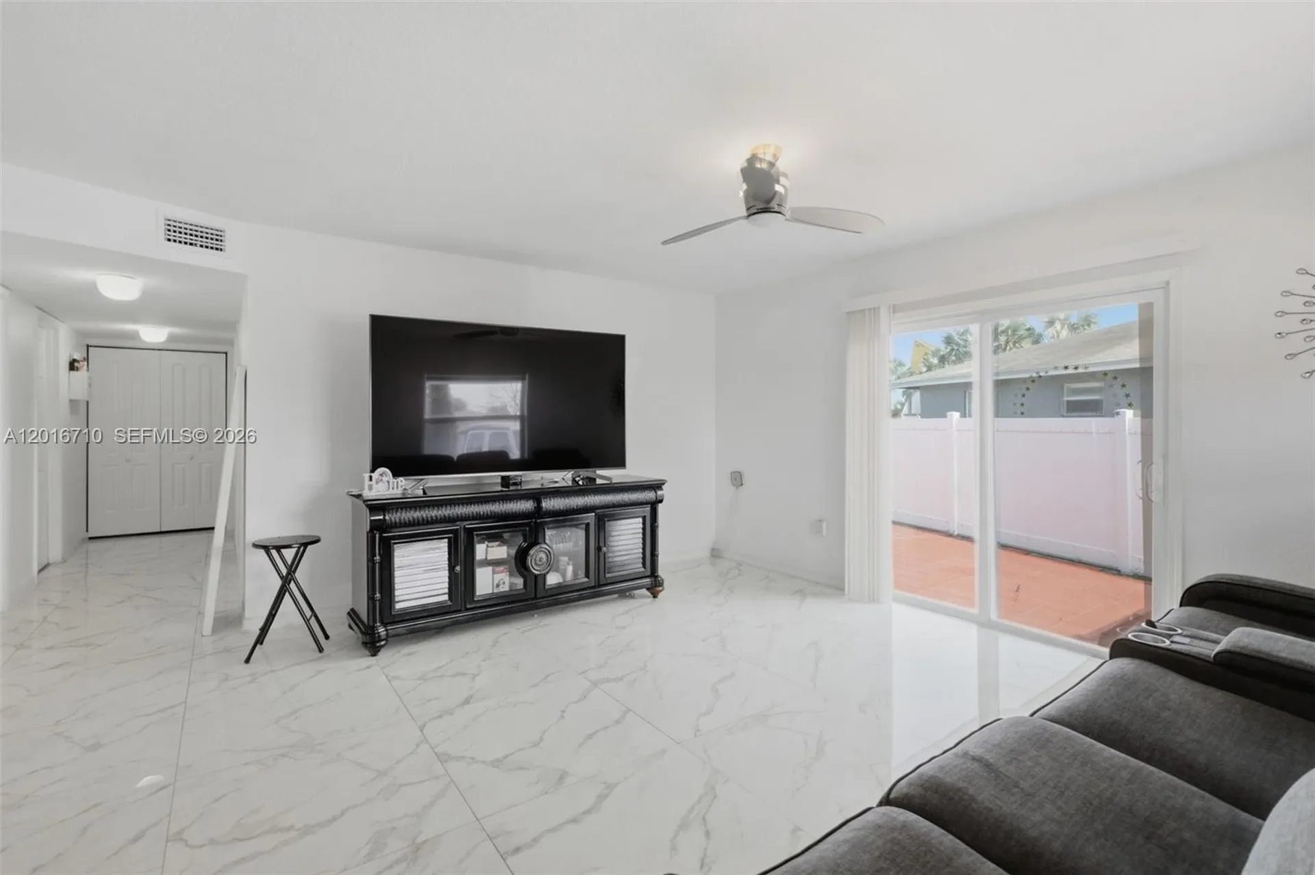 3177 NW 75th Way Hollywood FL 33024