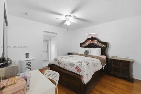 3177 NW 75th Way Hollywood FL 33024